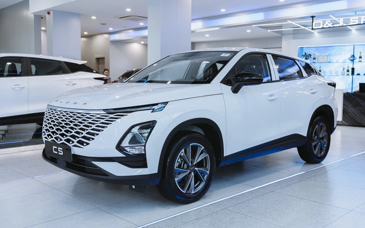 Tin tức giá xe: Omoda C5, Jaecoo J7 lăn bánh giảm hàng chục triệu, gây áp lực cho cả xe nhóm dưới - Ảnh 4.