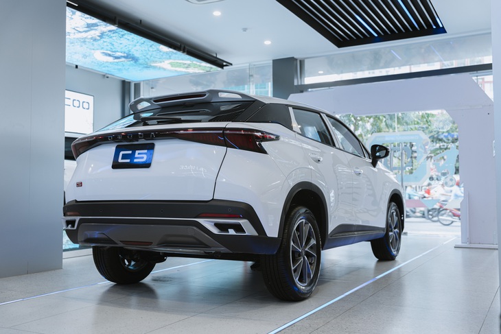 Omoda C5 bổ sung bản Sport ở Việt Nam: Giá 559 triệu, đi 5 năm không tốn tiền xăng, thêm lựa chọn đấu Toyota Yaris Cross - Ảnh 2.