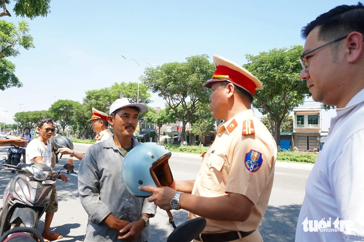 mũ bảo hiểm - Ảnh 4.