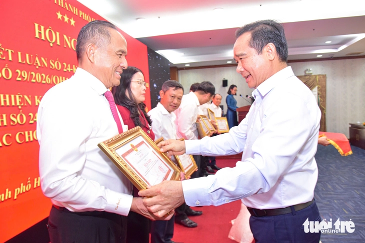 Dự án tồn đọng phải khẩn trương thành công trình phục vụ nhân dân - Ảnh 5. Sớm gỡ tất cả dự án tồn đọng, thúc đẩy tăng trưởng hai con số - Ảnh 5.