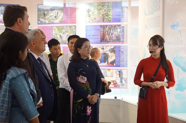 Chiếc túi mang cơm đi công tác của Bác Hồ và lời dặn 'phải trân trọng từng hạt gạo của dân' - Ảnh 2. Bác Hồ - Ảnh 2.