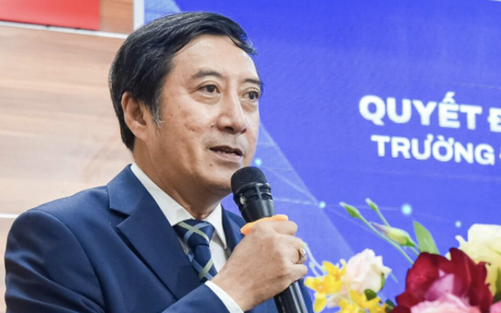 Đại học Quốc gia TP.HCM bổ nhiệm 6 hiệu trưởng các trường thành viên - Ảnh 2.