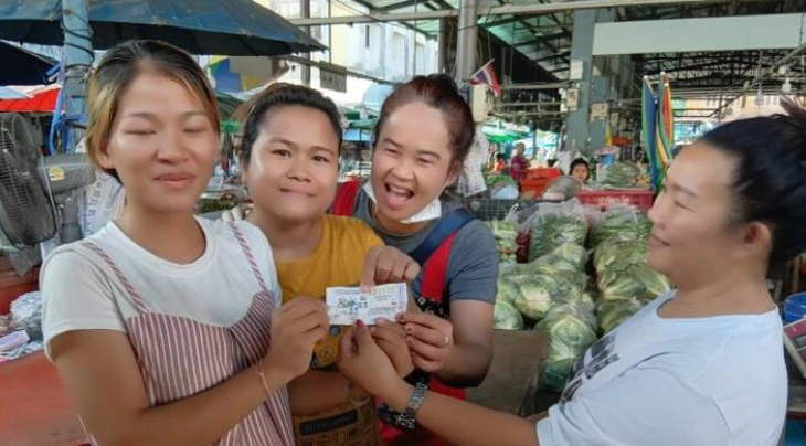 trúng độc đắc - Ảnh 2.