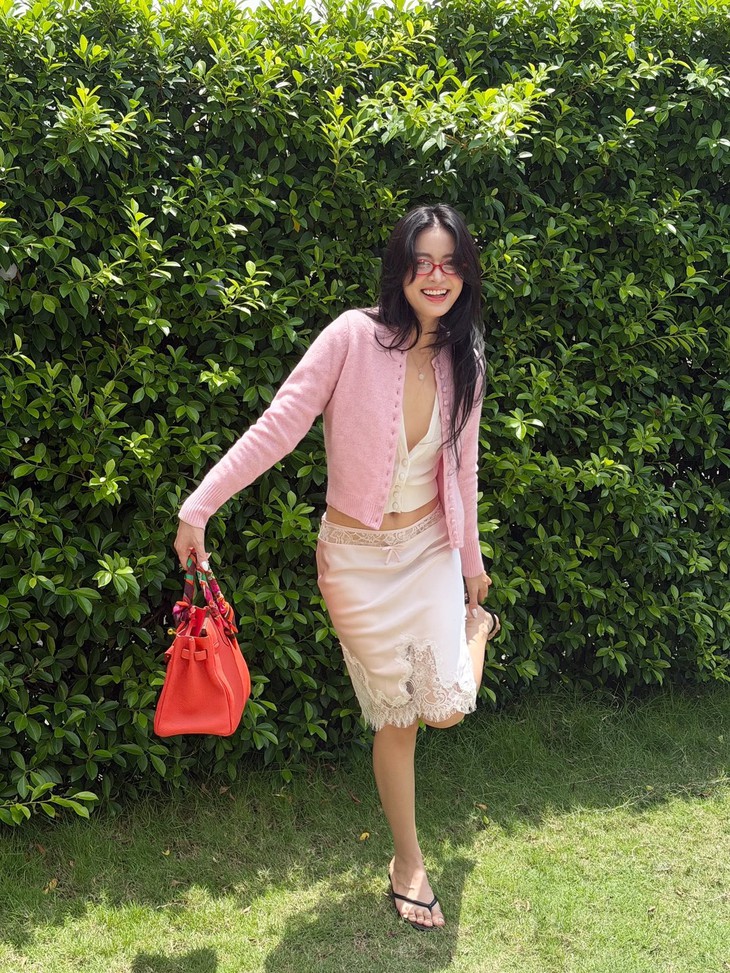 Hoàng Thùy Linh dạo này lạ quá  - Ảnh 3.