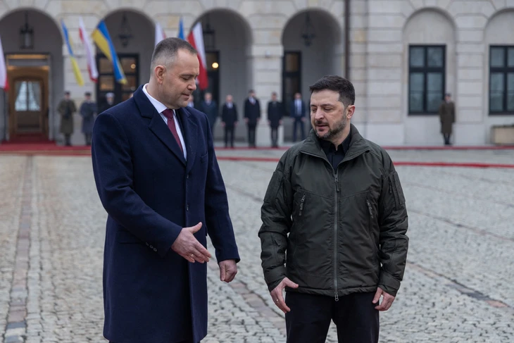 Ukraine có màn đáp trả sau khi Ba Lan tước huân chương cao quý đã trao cho ông Zelensky - Ảnh 1.