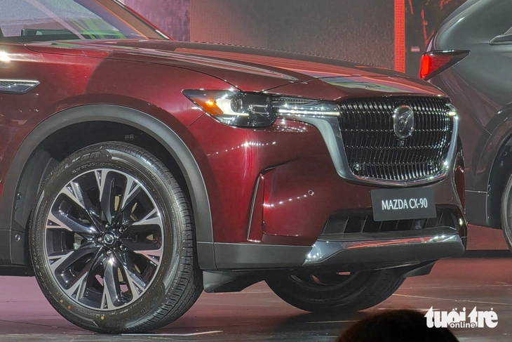 Mazda CX-90 giá từ 1,899 tỉ đồng ở Việt Nam: Có cả bản hybrid cắm sạc, cạnh tranh Hyundai Palisade - Ảnh 5.