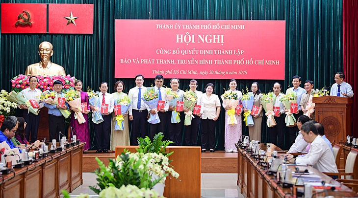 Xây dựng nền báo chí chuyên nghiệp và hiện đại - Ảnh 6. Đổi mới tư duy, công nghệ và phương thức làm báo, xây dựng nền báo chí hiện đại - Ảnh 6.