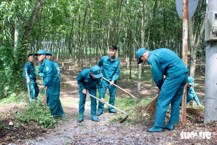 Chiến dịch 'Hành quân xanh' lan tỏa 20 năm dấu chân tình nguyện, vì nhân dân phục vụ - Ảnh 7.