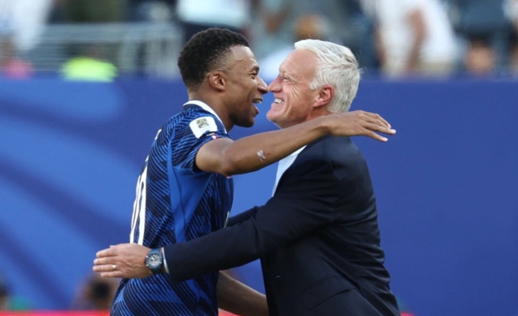 HLV Grachen: Mbappe muốn ghi hat-trick như Messi - Ảnh 1.