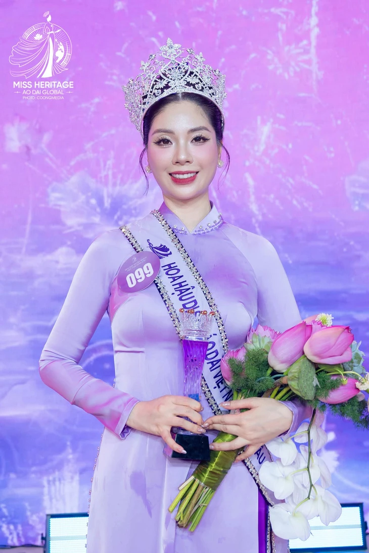 Cựu nữ sinh chuyên Amsterdam đăng quang Hoa hậu Di sản Áo dài Việt Nam toàn cầu - Ảnh 2. Cựu nữ sinh chuyên Amsterdam đăng quang Hoa hậu Di sản Áo dài Việt Nam toàn cầu - Ảnh 2.