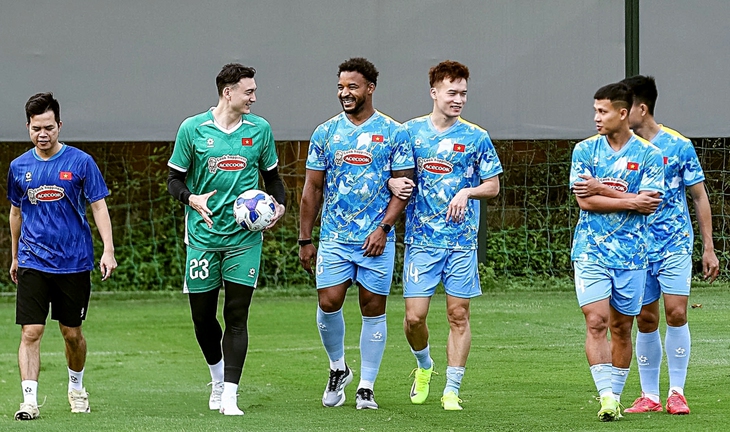 Tuyển Việt Nam hội quân chuẩn bị chinh phục ASEAN Cup - Ảnh 2.