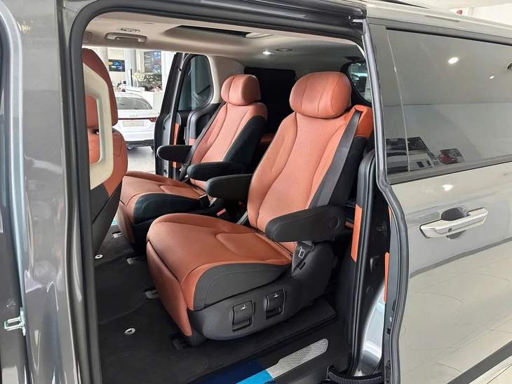 Tin tức giá xe: Kia Carnival giảm giá tới 150 triệu ở đại lý - Ảnh 4.