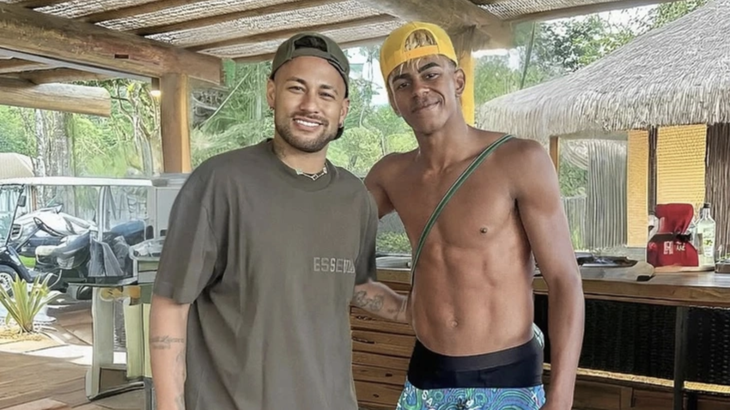 Không phải Messi hay Ronaldo, Yamal tiết lộ thần tượng gây bất ngờ - Ảnh 1.