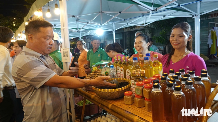 Đà Nẵng có phiên chợ bán đặc sản ‘của nhà trồng’ mỗi tháng một lần - Ảnh 3. Đà Nẵng có phiên chợ bán đặc sản ‘của nhà trồng’ mỗi tháng một lần - Ảnh 3.