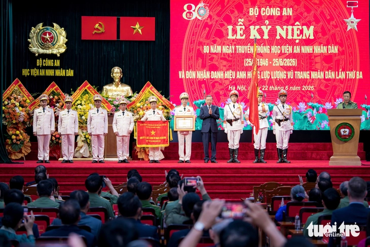 Tổng Bí thư, Chủ tịch nước Tô Lâm: Hoàn thiện học thuyết bảo vệ an ninh quốc gia Việt Nam vào năm 2035 - Ảnh 4.