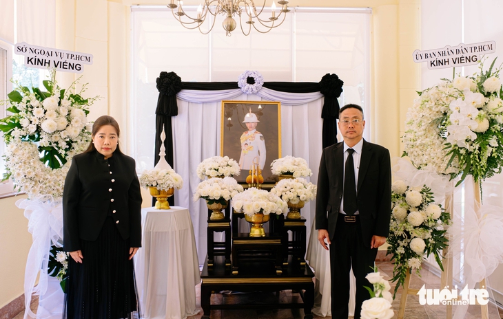 Đại diện lãnh đạo TP.HCM viếng và ghi sổ tang Công chúa Thái Lan Bajrakitiyabha - Ảnh 4. Đại diện lãnh đạo TP.HCM viếng và ghi sổ tang Công chúa Thái Lan Bajrakitiyabha - Ảnh 4.