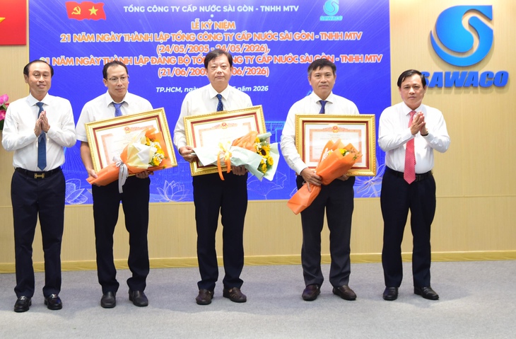 21 năm thành lập Tổng công ty cấp nước Sài Gòn, đô thị đầu tiên 100% dân có nước sạch - Ảnh 2.