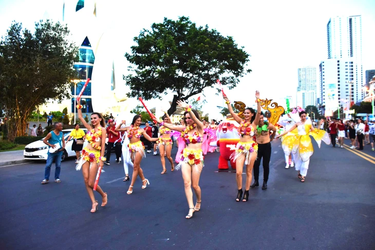 Dự kiến đón 800.000 lượt khách dịp Festival Biển - Ảnh 1. Dự kiến đón 800.000 lượt khách dịp Festival Biển - Ảnh 1.