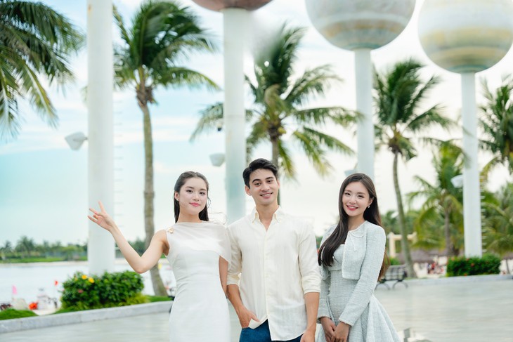 Việt Nam lần đầu đăng cai Hoa hậu Thế giới, chung kết diễn ra tại Nha Trang - Ảnh 2. Việt Nam lần đầu đăng cai Hoa hậu Thế giới, chung kết diễn ra tại Nha Trang - Ảnh 3.