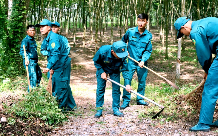 20 năm Hành quân xanh – Dấu chân tình nguyện vì nhân dân phục vụ - Ảnh 5.