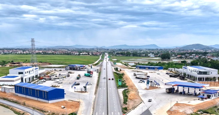 Khánh thành trạm dừng nghỉ trên cao tốc Mai Sơn - quốc lộ 45 đoạn qua Thanh Hóa - Ảnh 2.