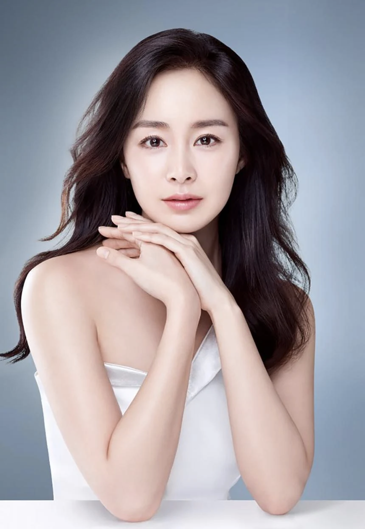Phong cách của Kim Tae Hee - Ảnh 2.