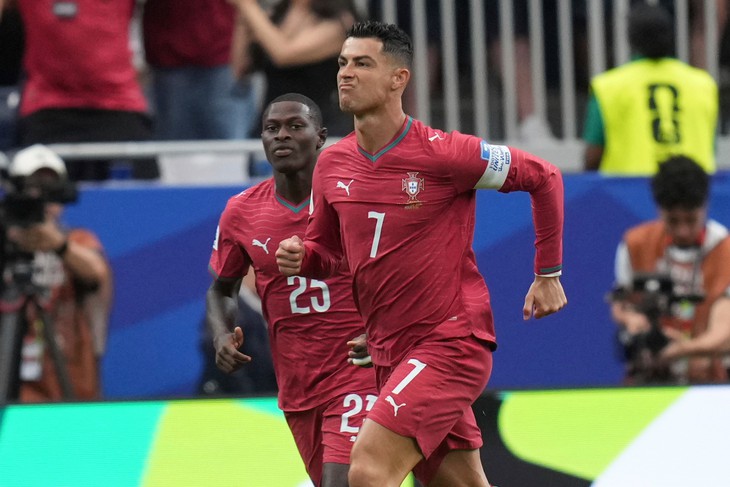 Ronaldo đối đầu Yamal ở vòng 16 đội World Cup 2026 - Ảnh 1.