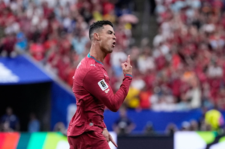 Ronaldo lập cú đúp, Bồ Đào Nha đánh bại Uzbekistan 5-0 ở World Cup 2026 - Ảnh 1.