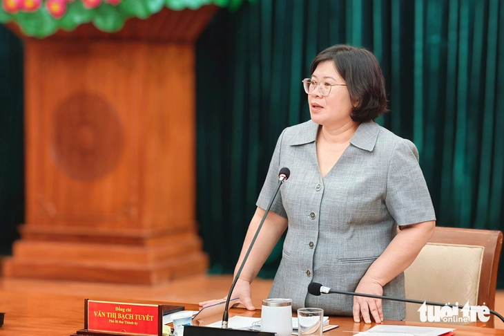 Phó bí thư Thành ủy TP.HCM Văn Thị Bạch Tuyết: Tập trung giải pháp nâng cao chất lượng cán bộ công chức - Ảnh 3.