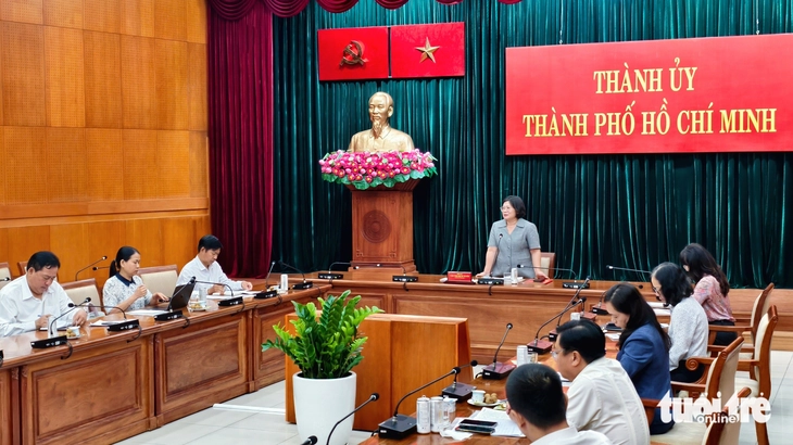 Phó bí thư Thành ủy TP.HCM Văn Thị Bạch Tuyết: Tập trung giải pháp nâng cao chất lượng cán bộ công chức - Ảnh 5.