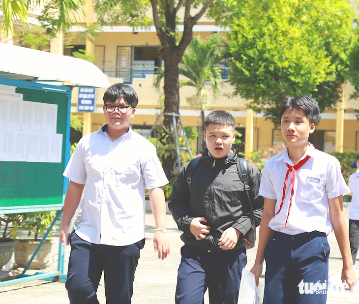 có trường 8 điểm chuẩn nhưng điểm trung bình trên 25 - Ảnh 2.