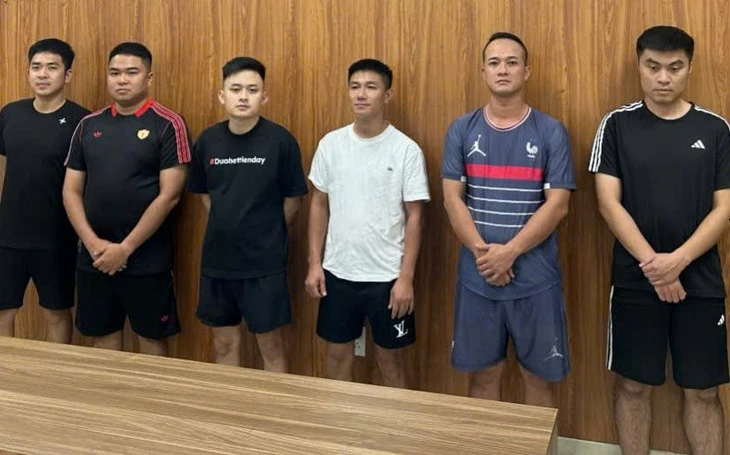 Tạm giữ 6 người trong đường dây cá độ bóng đá hàng chục tỉ đồng tại Hải Phòng - Ảnh 1. Tạm giữ 6 người trong đường dây cá độ bóng đá hàng chục tỉ đồng tại Hải Phòng - Ảnh 1.