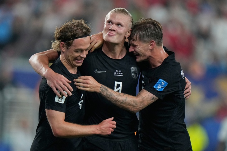 Haaland ghi cú đúp, Na Uy vượt qua vòng bảng World Cup 2026 - Ảnh 1.