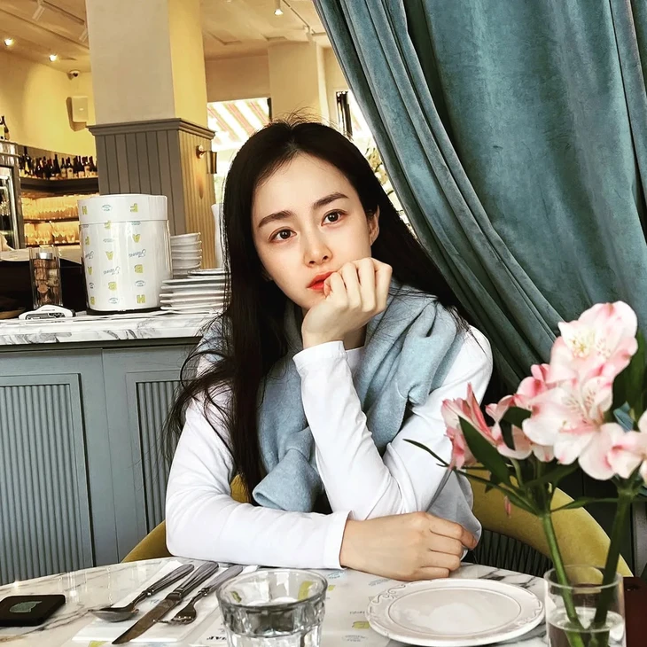 Phong cách của Kim Tae Hee - Ảnh 3.