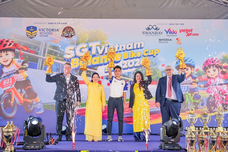 Victoria School tổ chức giải đua xe thăng bằng cho trẻ em - Ảnh 1.