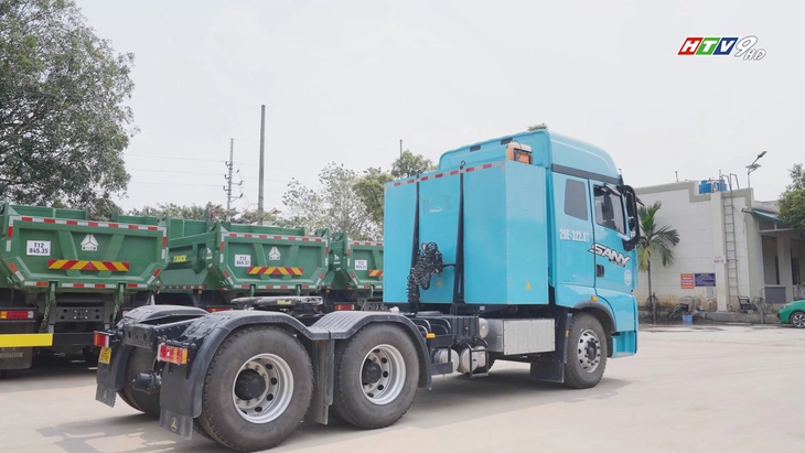 'Xe đầu kéo điện chỉ tốn 5.000 đồng/km, gì cũng hiển thị trên hệ thống, tài không ăn dôi dư được như xe dầu' - Ảnh 4.