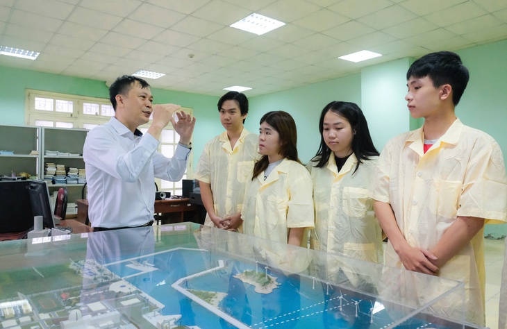 Trường đại học Điện lực tăng tốc vào đường đua công nghệ chiến lược - Ảnh 2.