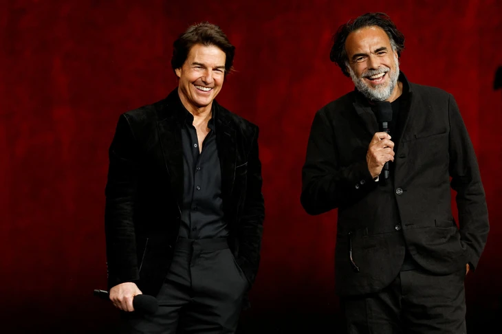 Tom Cruise hé lộ vai diễn mới kỷ niệm 46 năm chinh phục màn bạc - Ảnh 1.