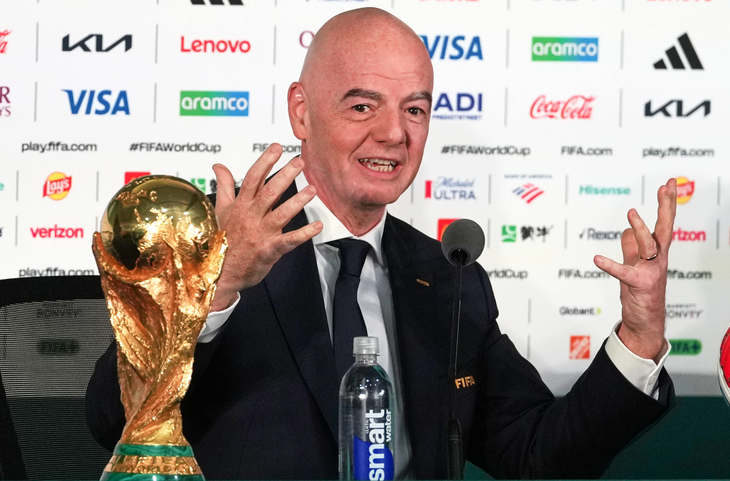 Chủ tịch FIFA gây tranh luận vì… bay quá nhiều ở World Cup 2026 - Ảnh 1.