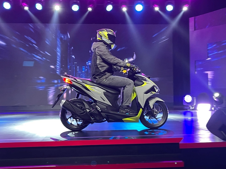 Honda Vario Evo 160 2026 ra mắt: Lớn hơn trước, màu mới, lực kéo tăng, cạnh tranh Yamaha NVX 155 - Ảnh 4.