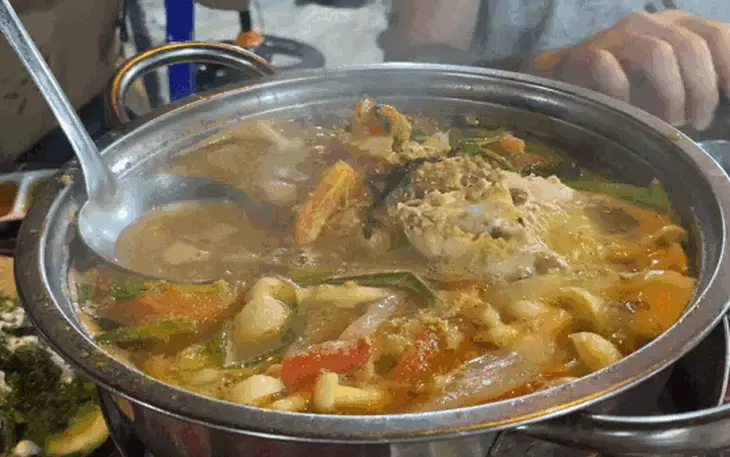 Bữa ăn hơn 27 triệu gây xôn xao dư luận ở Quảng Ninh: Xử phạt nhà hàng gần 11 triệu đồng - Ảnh 3.