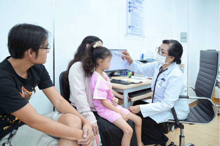 Não mô cầu ‘càn quét’ sức khỏe trong 24 giờ: Bác sĩ lưu ý cách phòng bệnh chủ động cho trẻ - Ảnh 1.