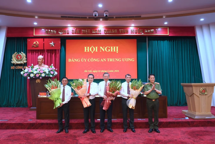- Ảnh 1. - Ảnh 1.