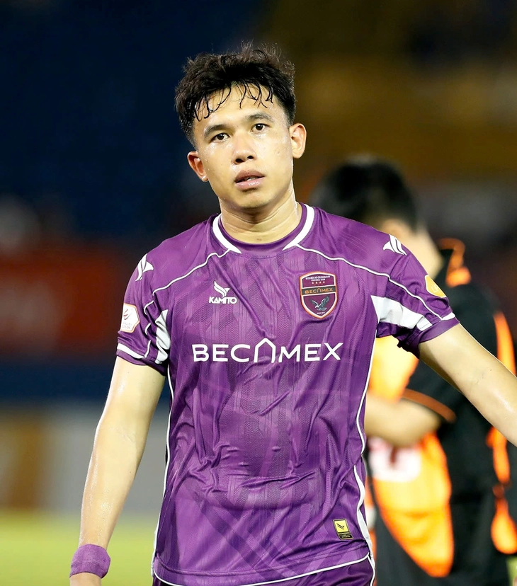 Minh Khoa cam kết ở lại giúp CLB trở lại V-League - Ảnh 1.