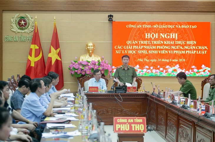Thiếu tướng Nguyễn Minh Tuấn: Giáo dục không chỉ có học sinh giỏi mà còn có 'sản phẩm lỗi' nếu nhà trường, địa phương và gia đình thờ ơ - Ảnh 1.