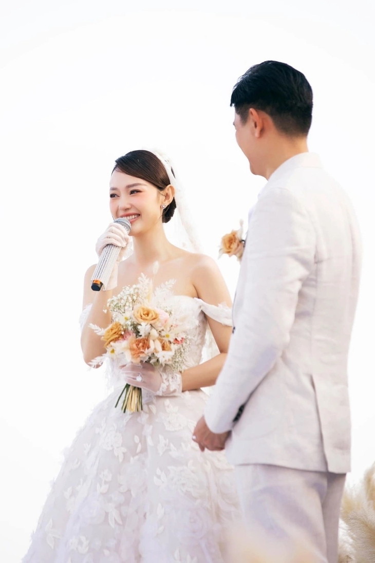 Minh Hằng nay đã hết giấu kín chồng  - Ảnh 3.
