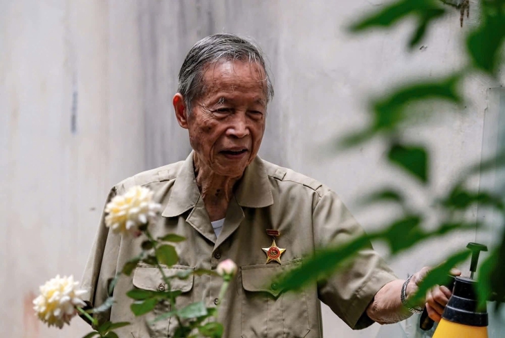 Thông tin lễ tang Đại tá La Văn Cầu, người Anh hùng chào điều lệnh bằng tay trái - Ảnh 1.
