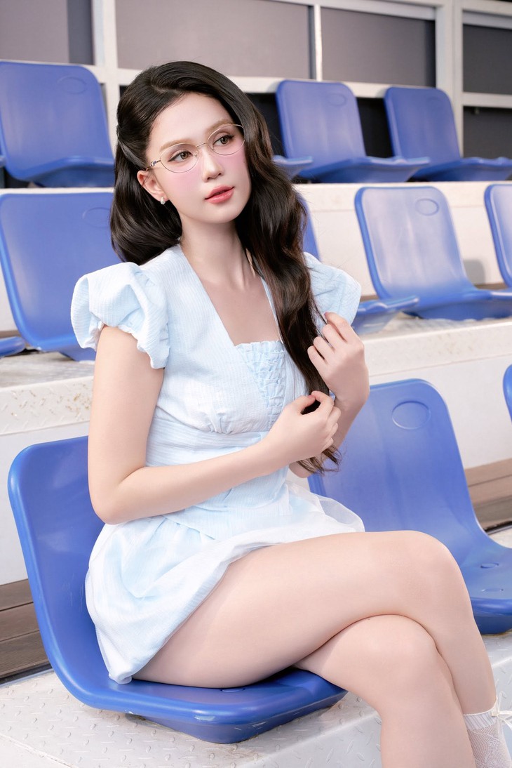 Ngọc Trinh: 'Bây giờ có việc kiếm tiền là mừng rồi'   - Ảnh 2.