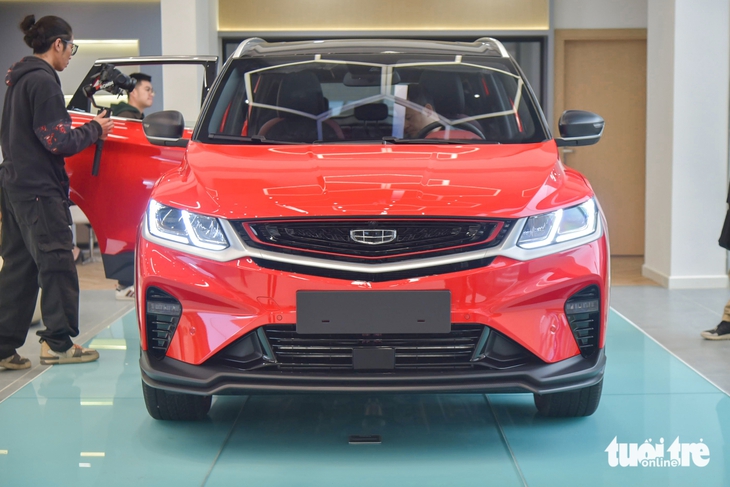 Tin tức giá xe: Geely Coolray giảm gần 90 triệu tại đại lý, rẻ như SUV A với trang bị của SUV B - Ảnh 3.