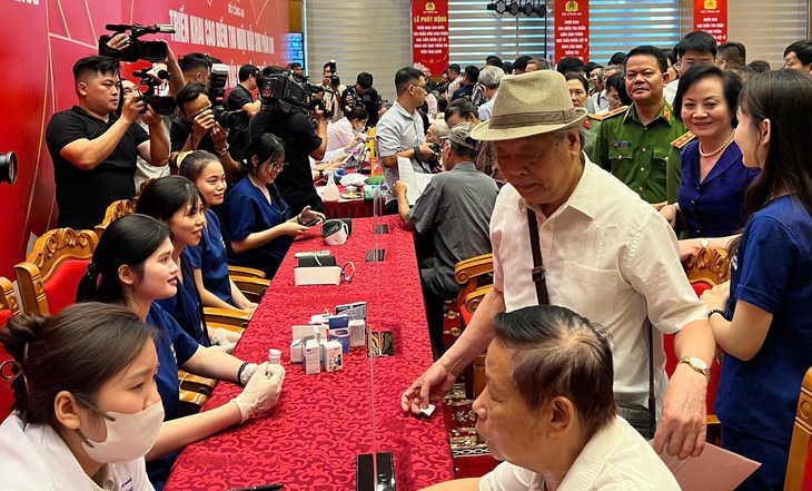 Bộ Công an phát động cao điểm thu nhận mẫu ADN thân nhân liệt sĩ chưa xác định thông tin - Ảnh 5.